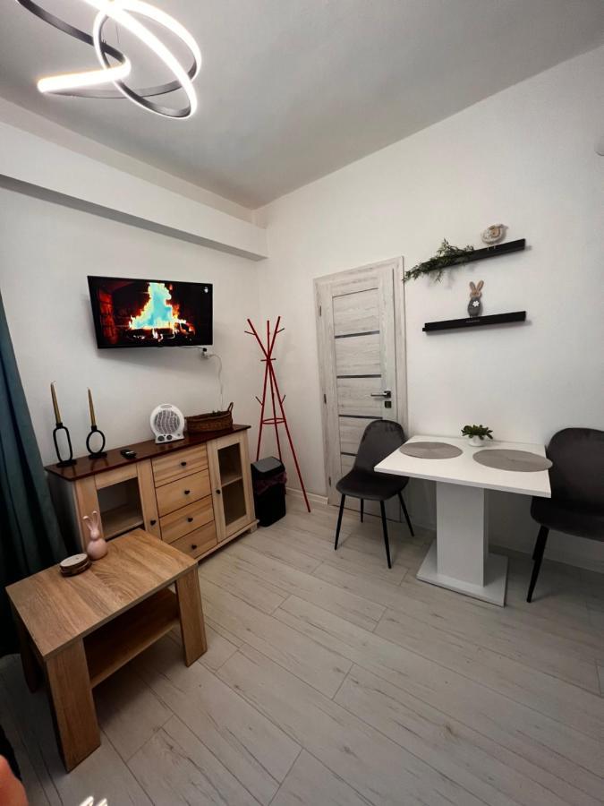 Apartmany V Centre - Vlastna Izba So Spolocnou Kuchynou A Kupelnou Moze Byt Zdielana 2 Inymi Izbami Martin Exterior photo